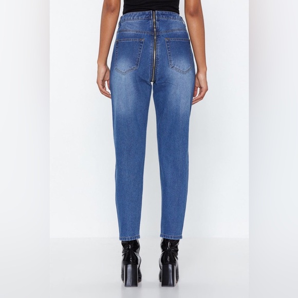 Nasty Gal Denim - NWT Nasty Gal High Rise Mom Jeans Size 2 | Vintage Wash Straight Leg Denim |
